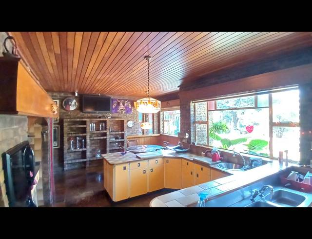 5 BEDROOM HOUSE FOR SALE IN UNITAS PARK